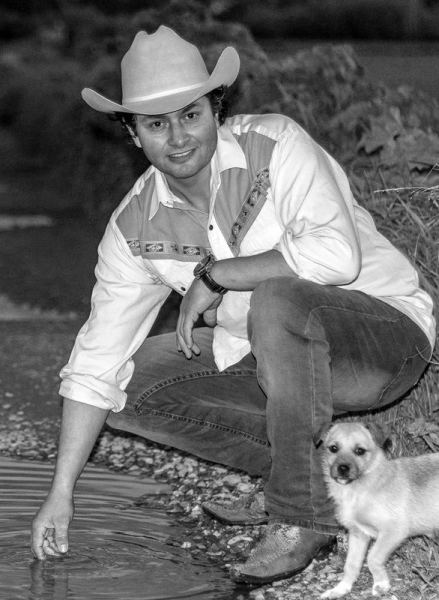Luis Sandoval